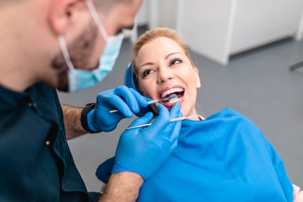 Best Tooth Extraction  in Uvalde Estates, TX